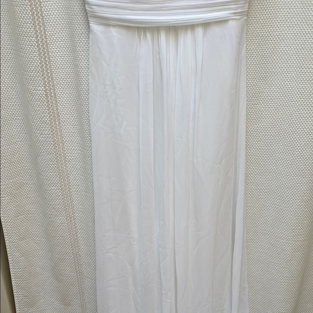 Ever Pretty White V-Neck Sleeveless Gown - Picture 4 of 9